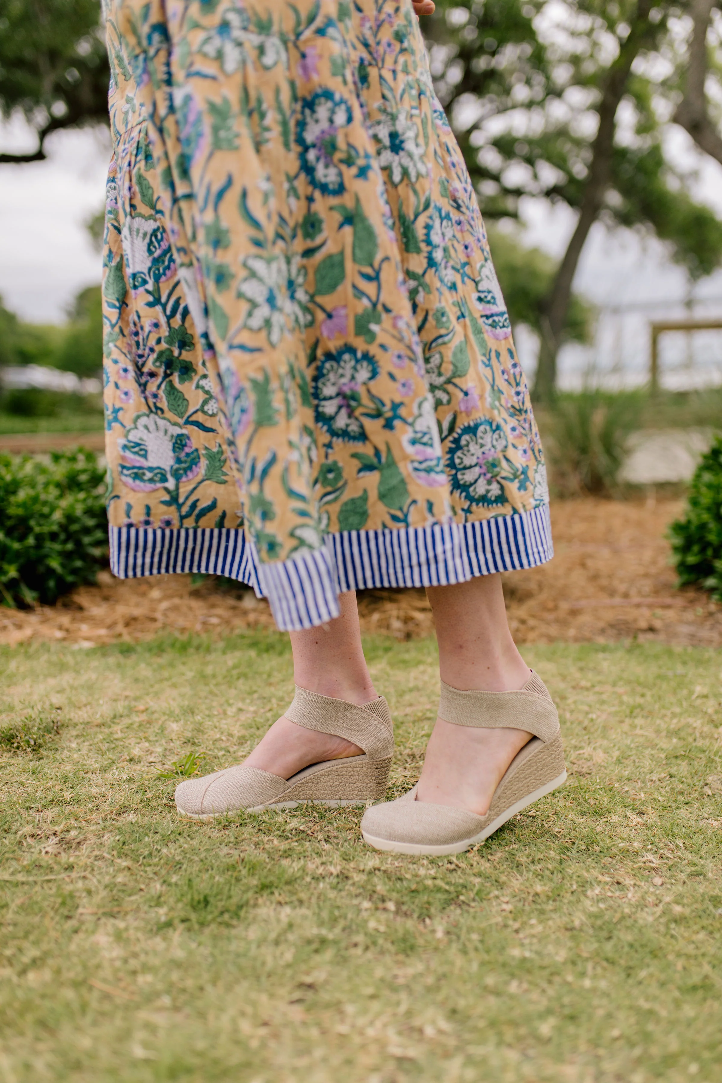OBX Closed-Toe Espadrille Wedge - Image 15